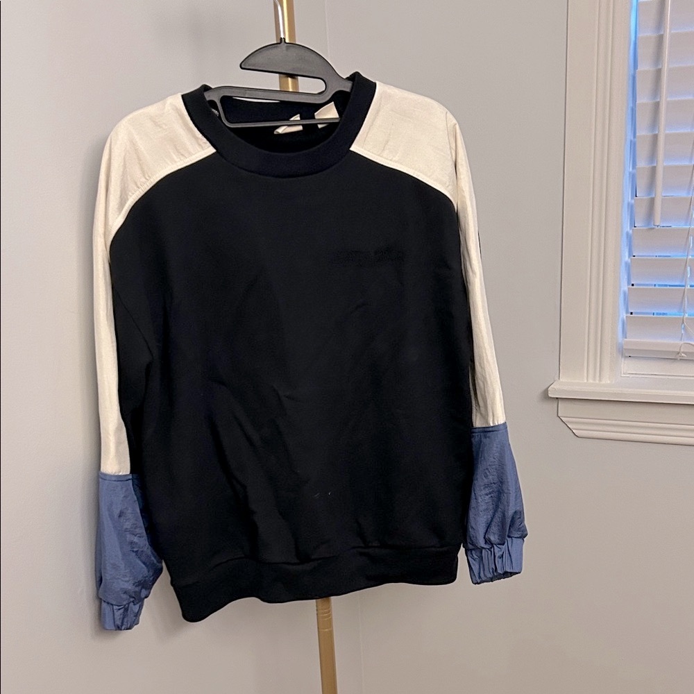 Levi’s Retro Patch Sleeves Crewneck